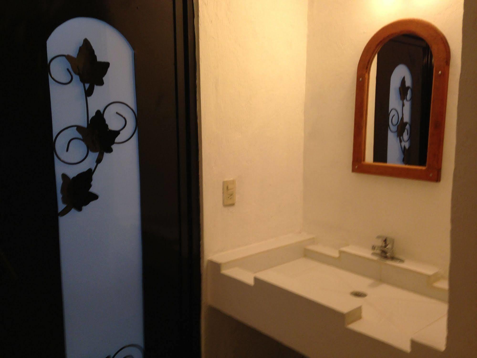 Ayenda Mesón Del Río Hotel 2*